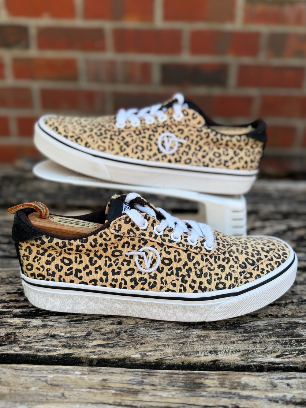 Vans Sport Vulc Women’s Sz 8.5 Lace Up VN0A5ELC36I Cheetah Print Skate Shoes X1 - Picture 2 of 14